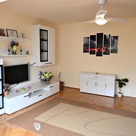 Marin Hotel Apartment Брашов Экстерьер фото